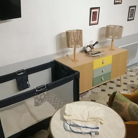Apartment Grand Coeur De Nimes